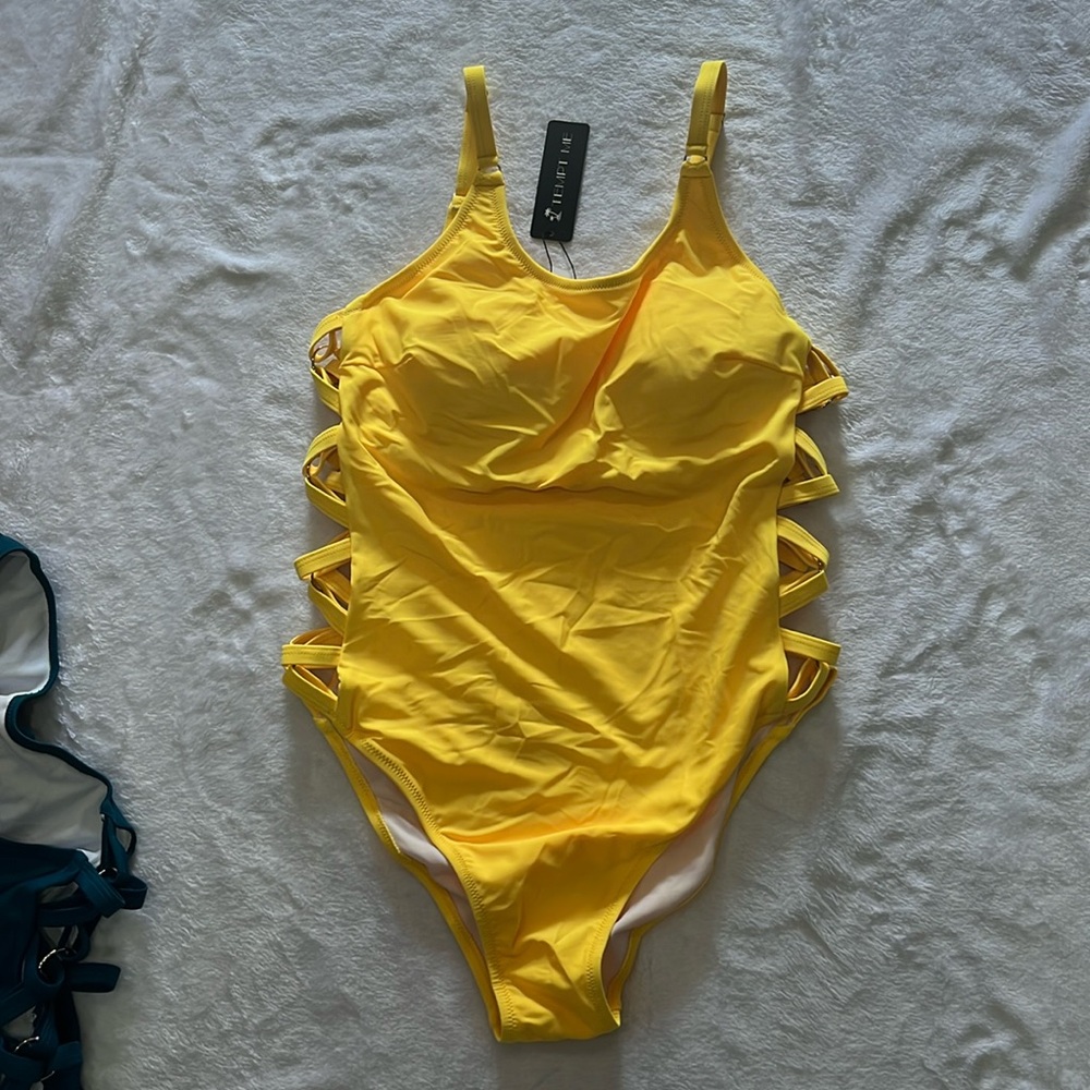 One piece bathing suit